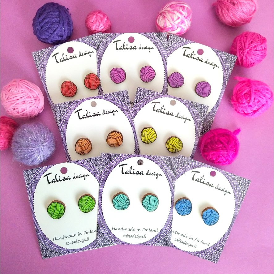 Wire ball earrings, small, wooden, 8 colours