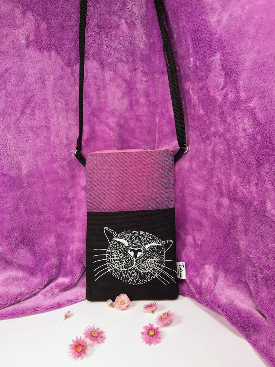 happykittykännykkälaukkulila2
