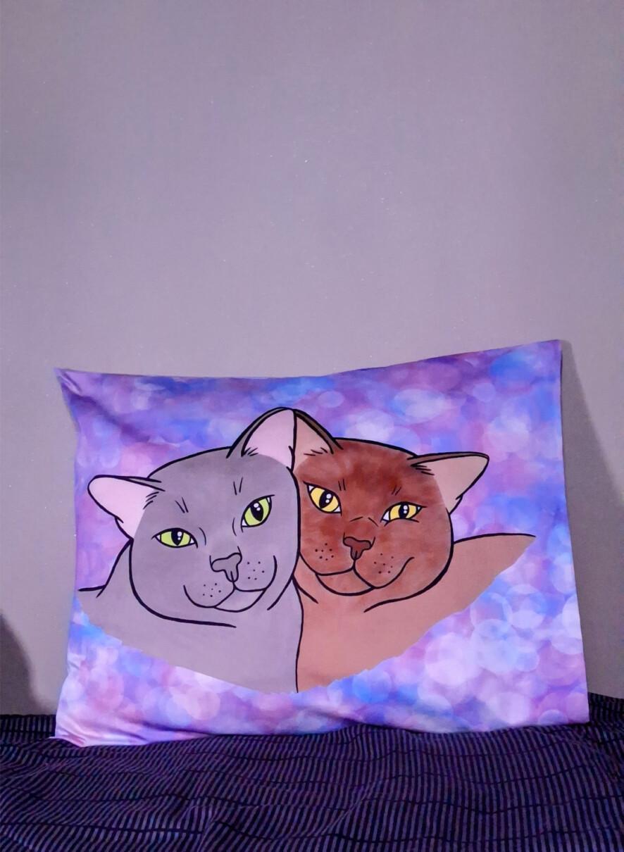 happy kitty tyynyliina, ennakkotilaustuote